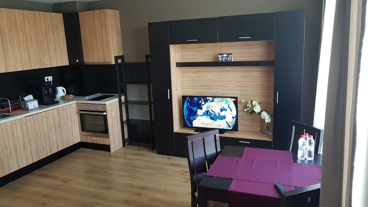 Apartments Mladost 1A Sofia Eksteriør billede